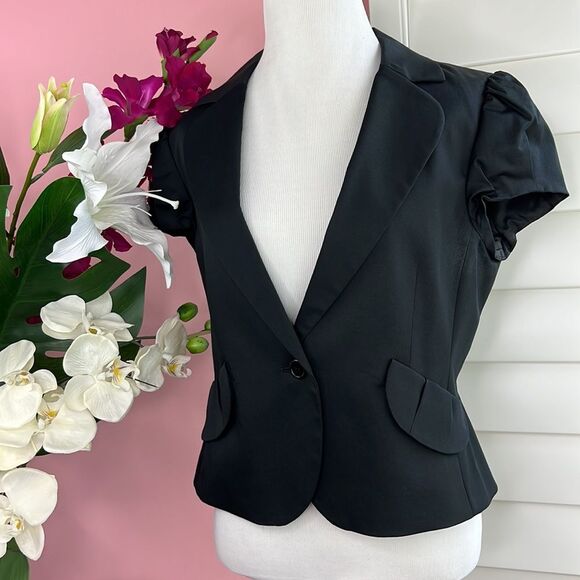 BCBGMaxAzria Ruched Cap Short Sleeve Black Blazer Jacket - Picture 2 of 15